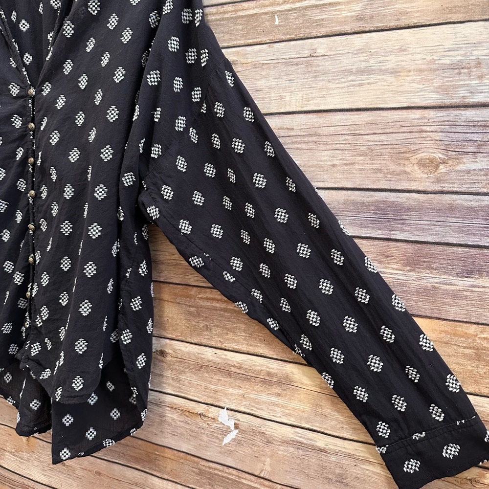 Pilcro Anthropologie Blouse Women’s Size Medium Black Tavi Embroidered Boho - Picture 3 of 5